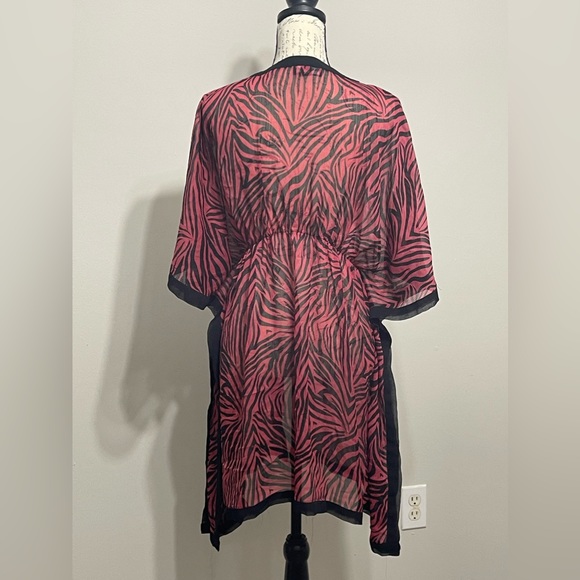 Women Robe - Picture 2 of 2